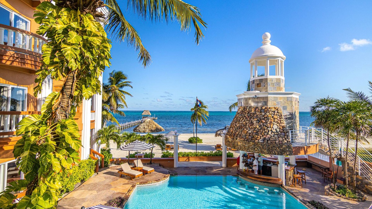 San Pedro Hotel | Lighthouse Beach Villas