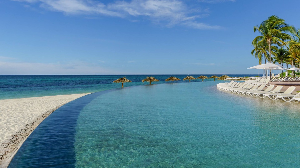 Williams Town Resort | Lighthouse Pointe at Grand Lucayan - All Inclusive