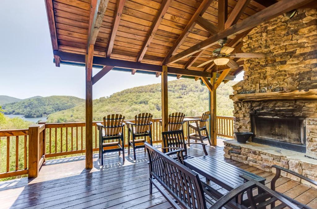 Necowa Cove House | Lights Lodge