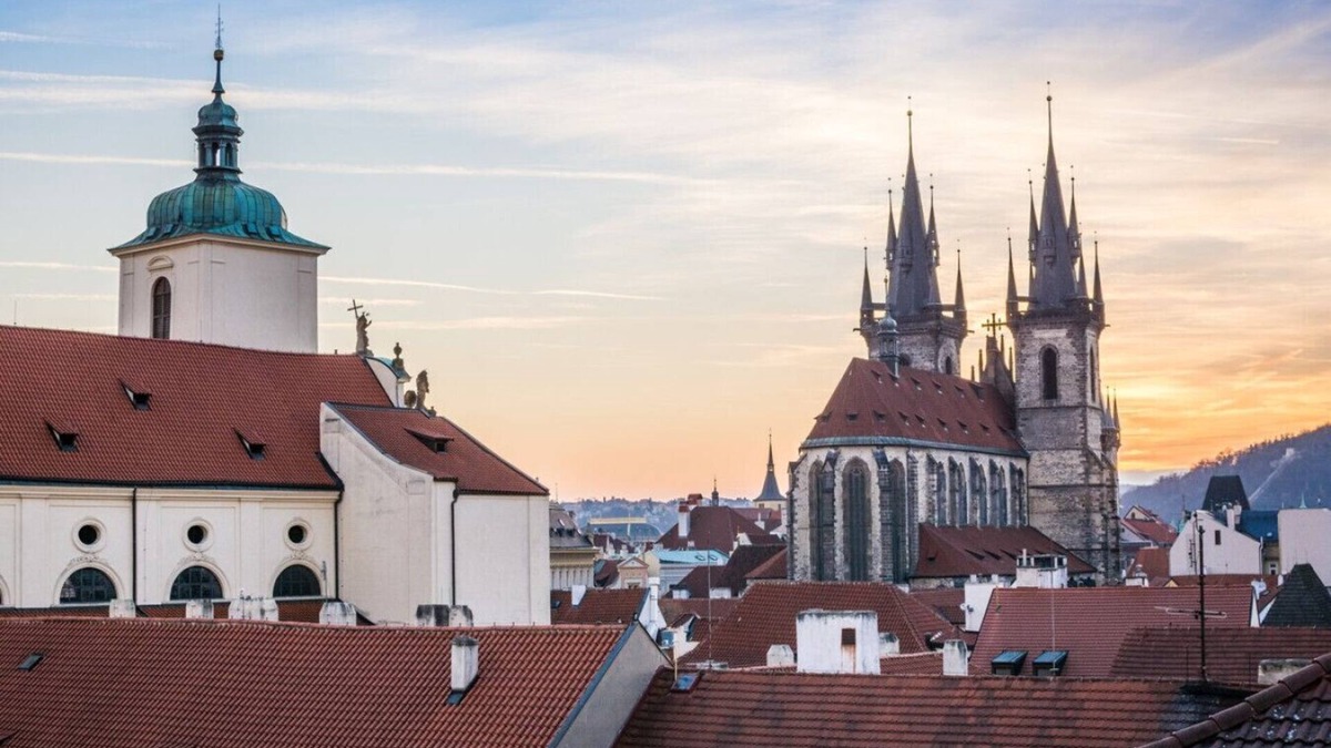 Stare Mesto Apartment | LIL Apartment with Tyn Cathedral View, Parking & A/C
