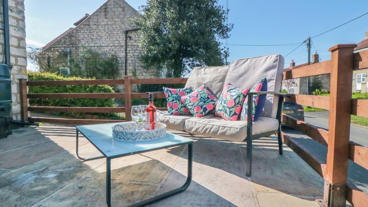 Wombleton Cottage | Lilac Cottage