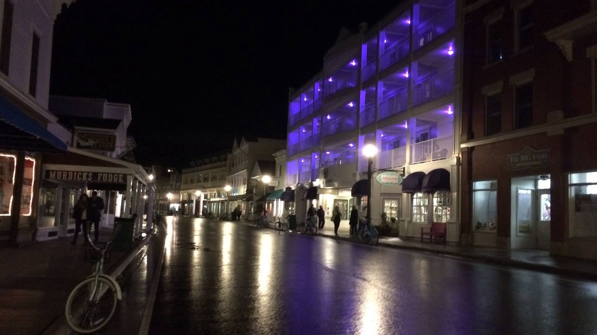 Mackinac Island Hotel | Lilac Tree Suites