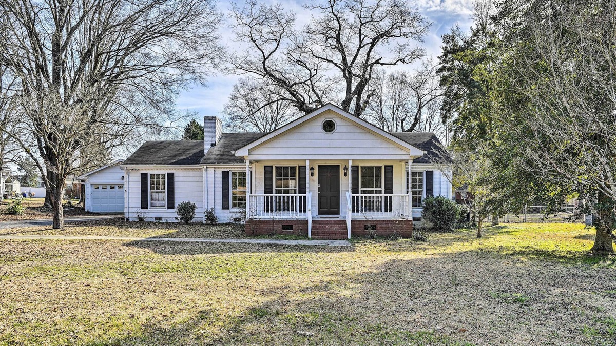 Buies Creek House | Lillington Home: Near Campbell University