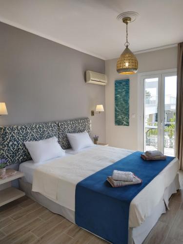 Vouliagmeni Apartment | Lilly Apartments