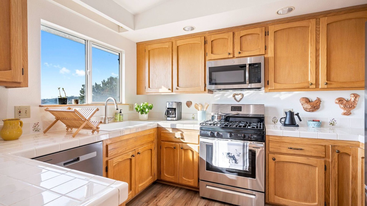Arroyo Grande House | Lilly's Guest House * Unique Farm Animal Sanctuary