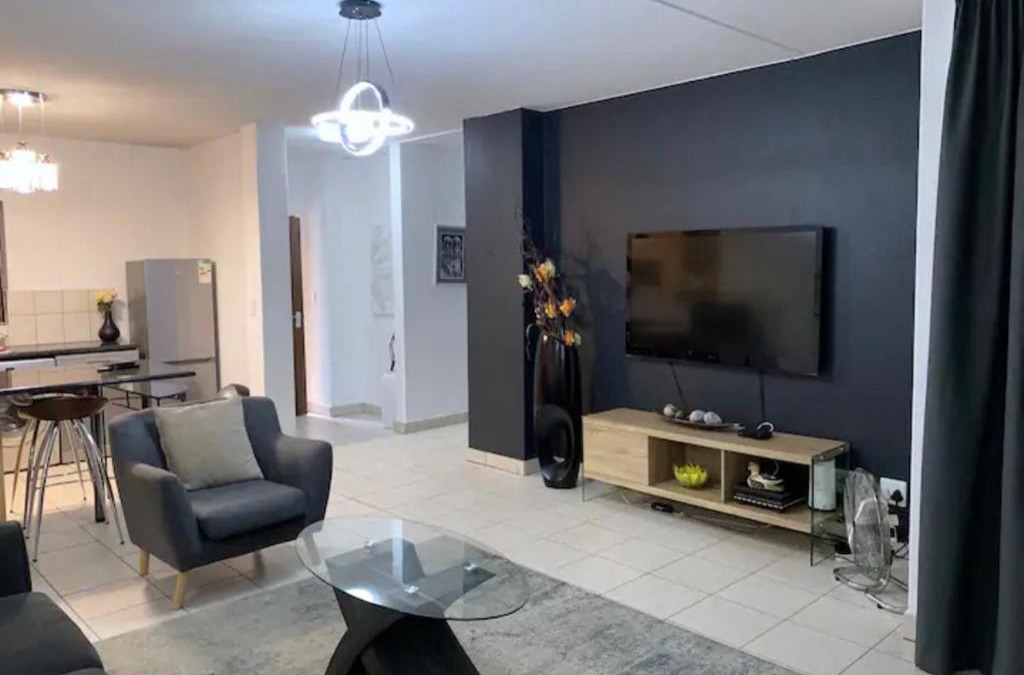 Greater Johannesburg Metropolitan Area Apartment | Lillys Quarter 1 - Newly Renovated!