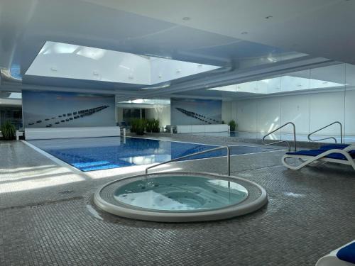Gdansk City Center Apartment | Lily Apart - Waterlane Pool & Gym Apartment
