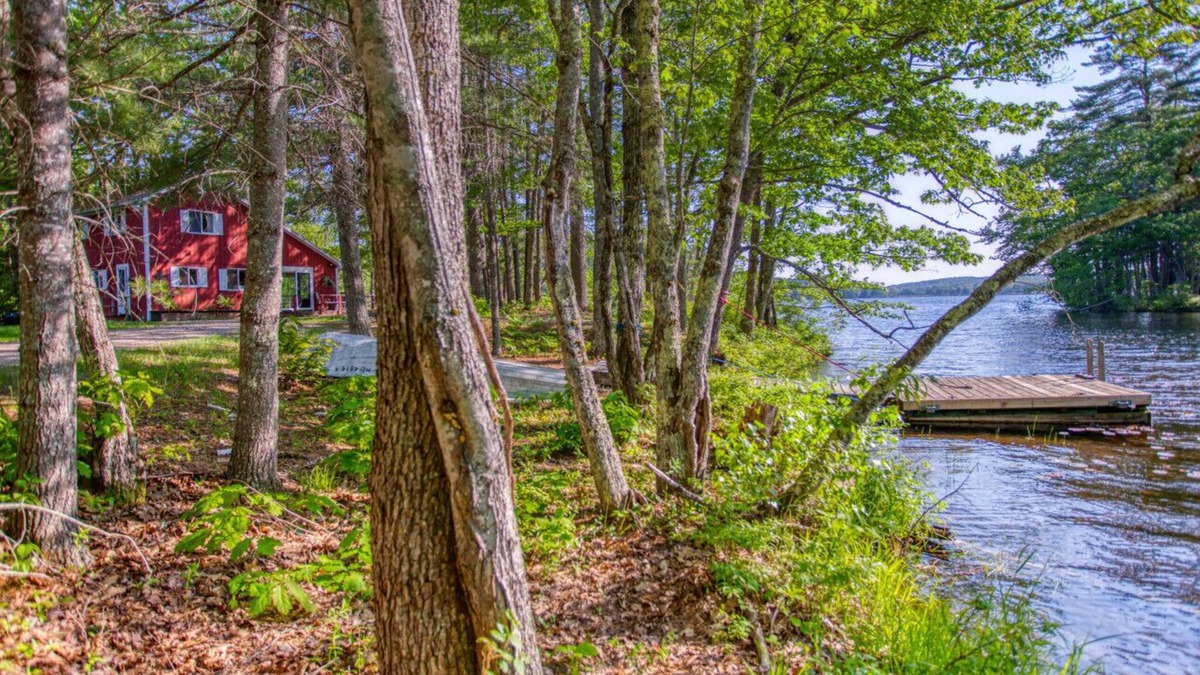 Nobleboro House | Lilypad on Damariscotta Lake by Rocky Coast Rentals