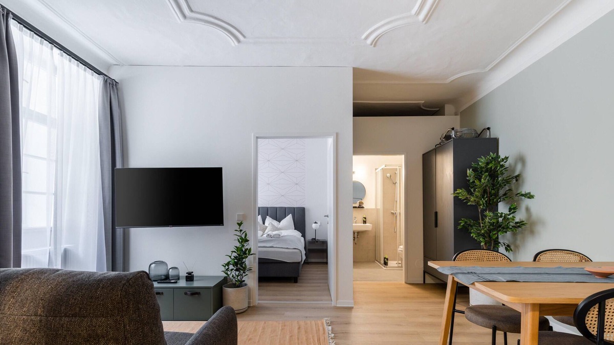 Klagenfurt am Woerthersee Apartment | limehome Klagenfurt Goessgasse | One-Bedroom Suite