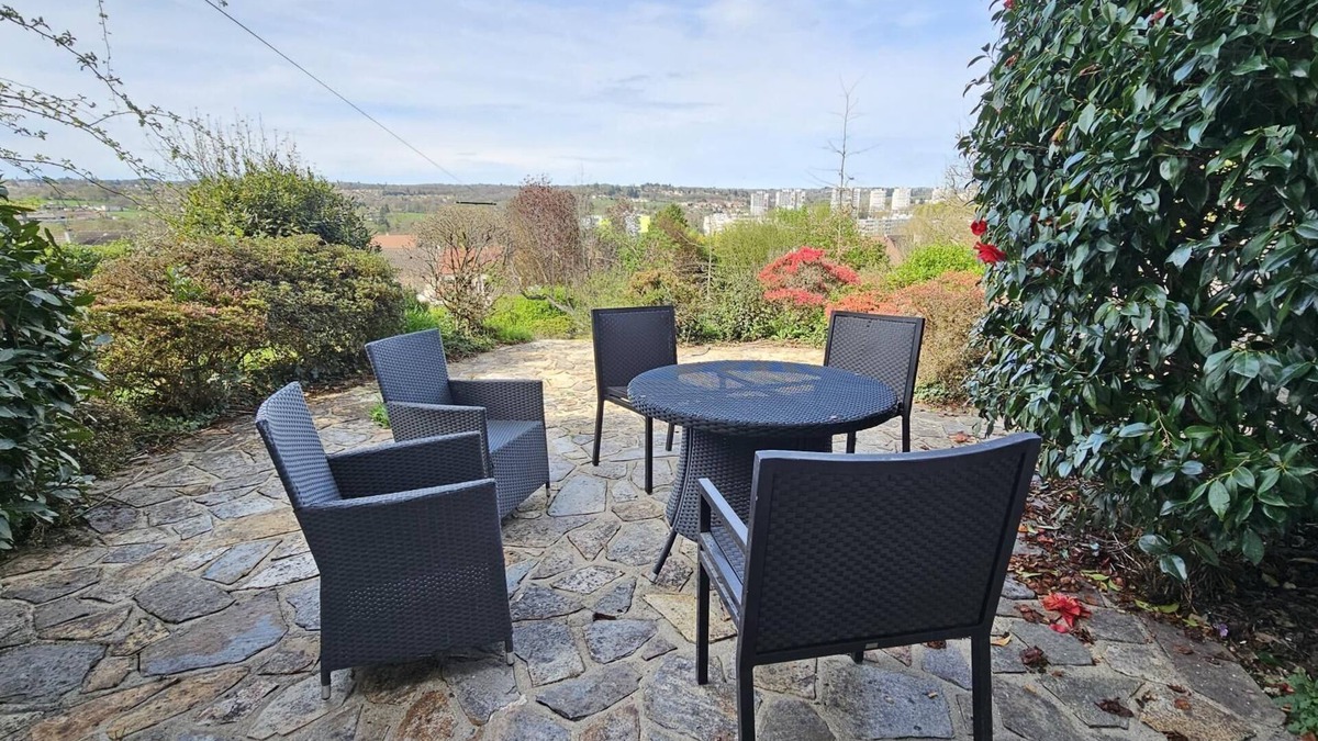 Limoges Apartment | Limoges Proche BUS CHU ET Fac- Superbe Appartement DE Type 2 Avec Jardin Prive