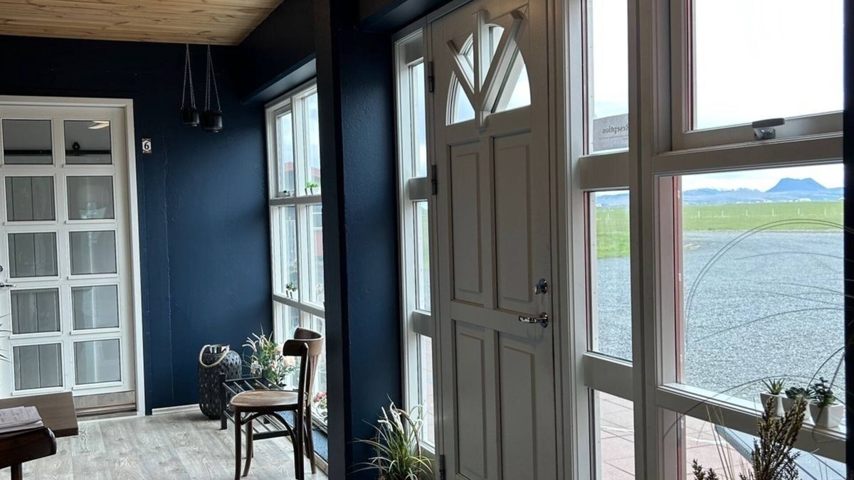 Hvolsvollur House | Lindartún Guesthouse