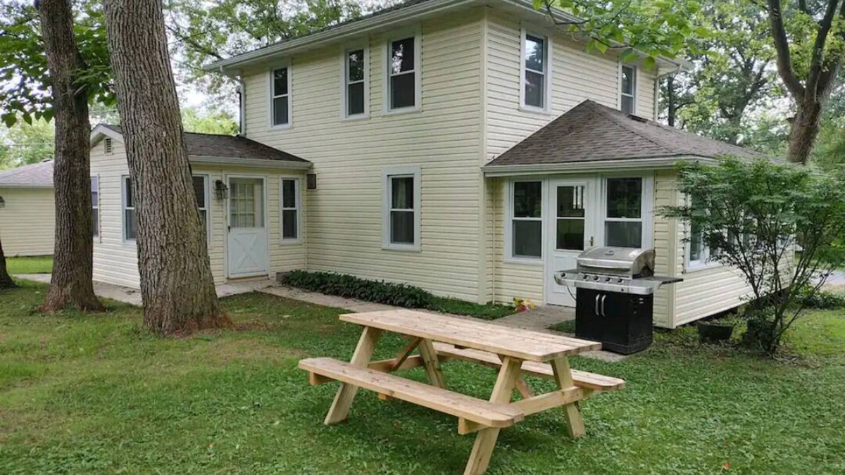 Antioch House | Lindsey's Loon Lake Home