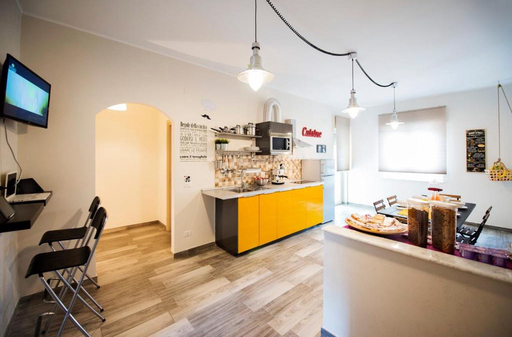 Naples Apartment | Linea1 b&b