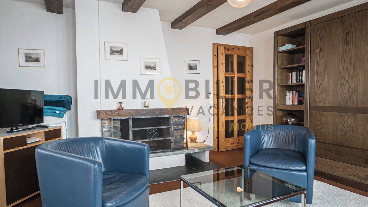 St. Luc Apartment | Linen is not included in the service. We provide, if desired, linen packages including bed linen, ba