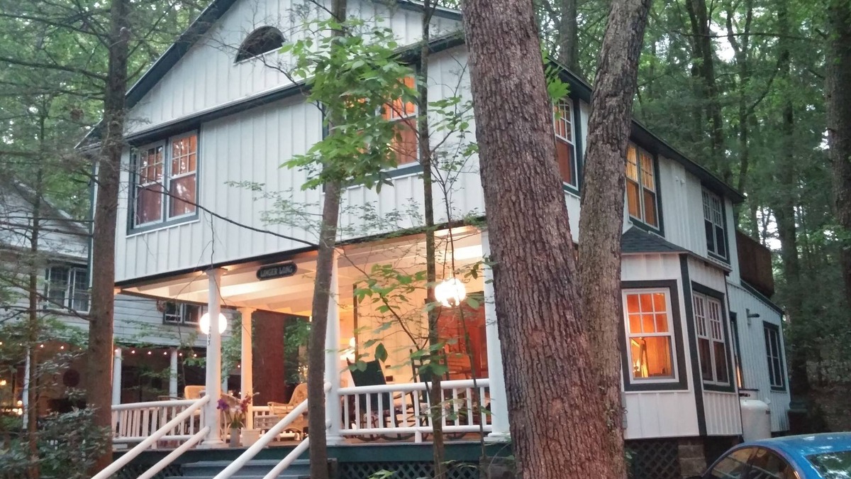 Mount Gretna Heights Cottage | Linger Longer on Mills