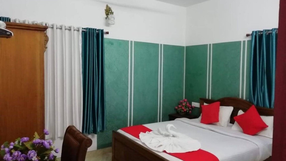 Devikolam House | Linten Holiday Resort, Property Set in Munnar.4.7km from MUNNAR Town