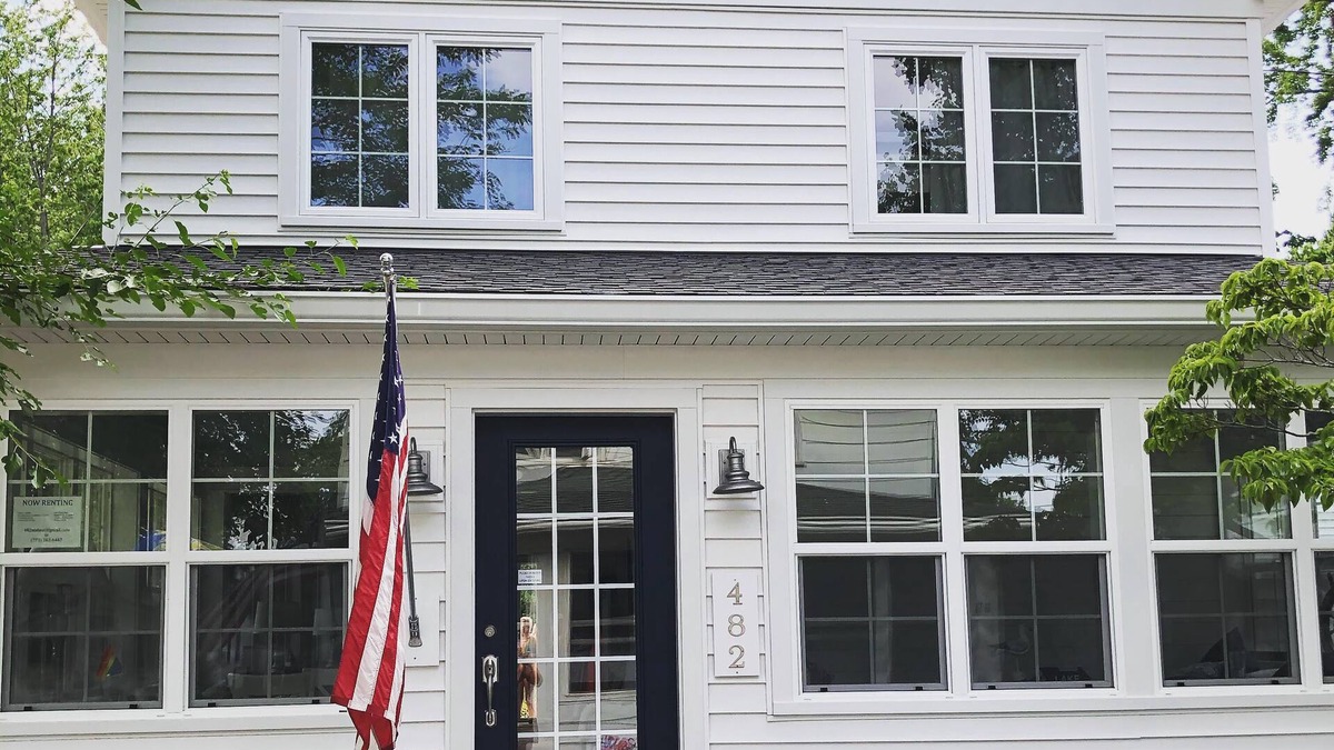 Vermilion Cottage | Linwood Park Beach Cottage - Fully Renovated