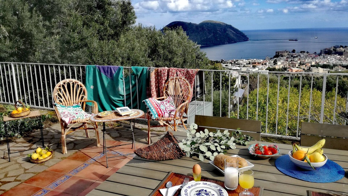 Monte Gallina Apartment | Lipara. Panoramic house in villa with swimming pool