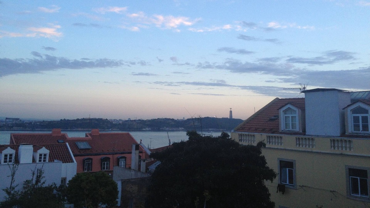 Santos Apartment | Lisbon Secret & Lapa River View Apartment