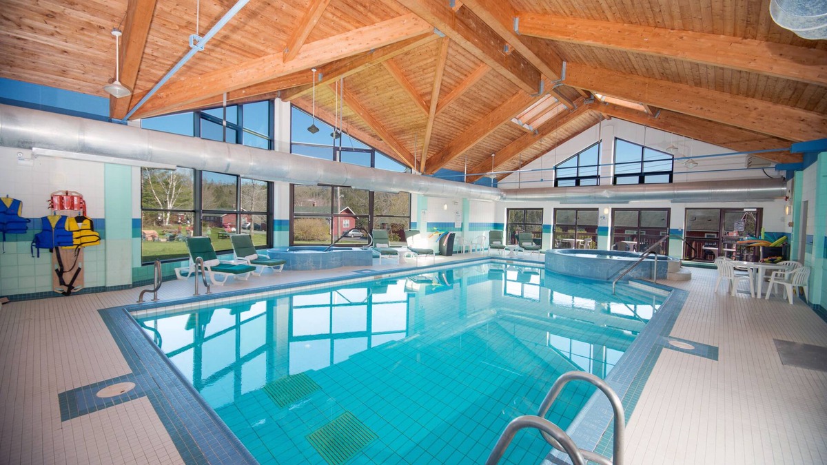Liscomb Hotel | Liscombe Lodge Resort and Conference Centre