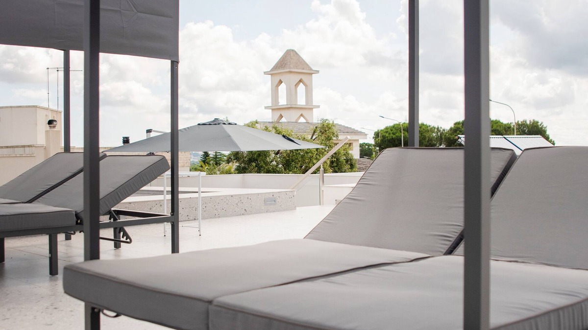 Cisternino Bed & Breakfast | Lisetta Gardens Boutique