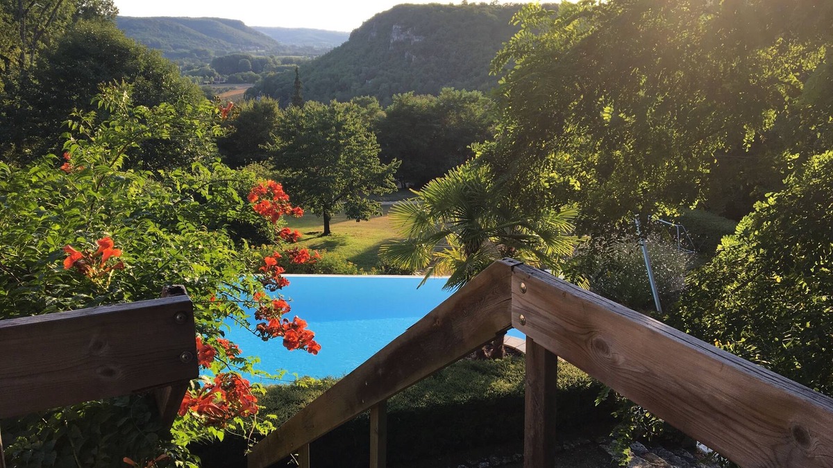 Vezac House | Listed architect-designed house with private SWIMMING POOL VALLEY VIEW