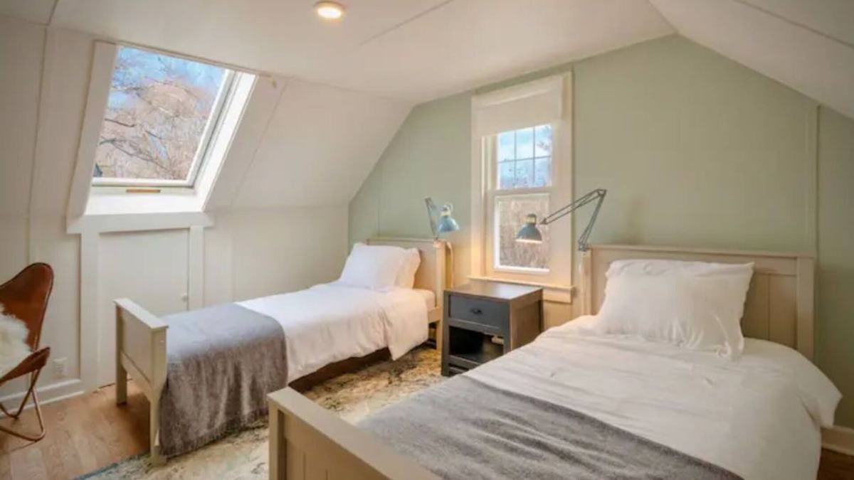 Torrington Cottage | Litchfield - Hot Tub - Mohawk Mountain - Fireplace