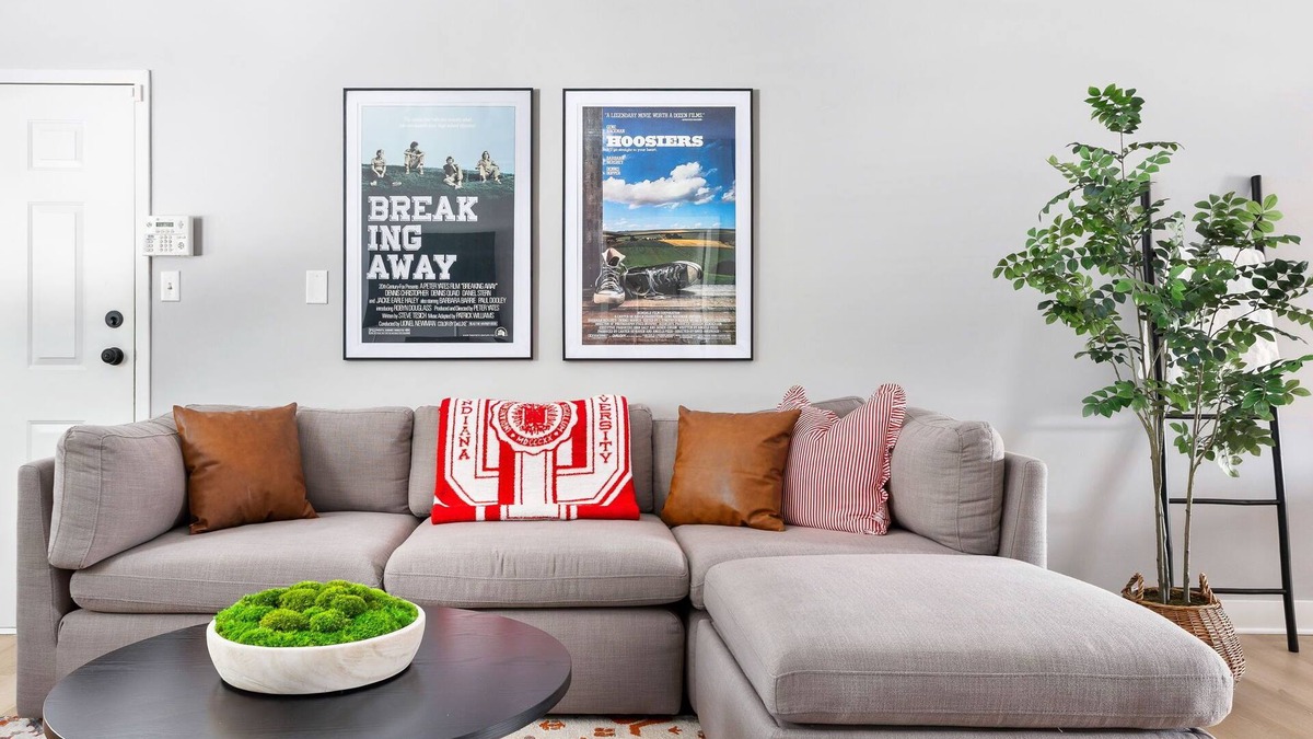 Bloomington Apartment | Little 5 Condo: King Beds | Ping-Pong | Garage