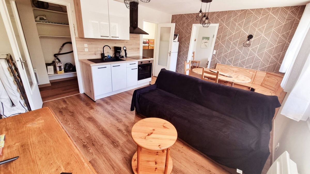 Bellefontaine Apartment | Little BELLEFONTAINE!