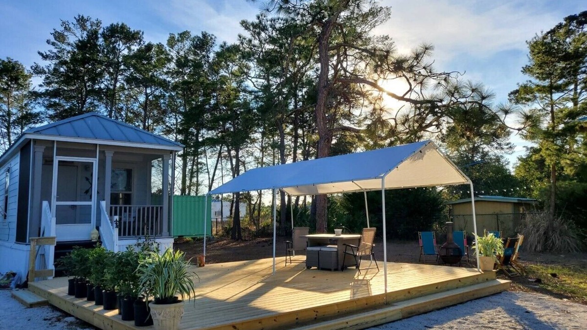 Santa Rosa Beach Cottage | Little cottage 1 bdr, 1/2 mile from beach, large fenced in lot