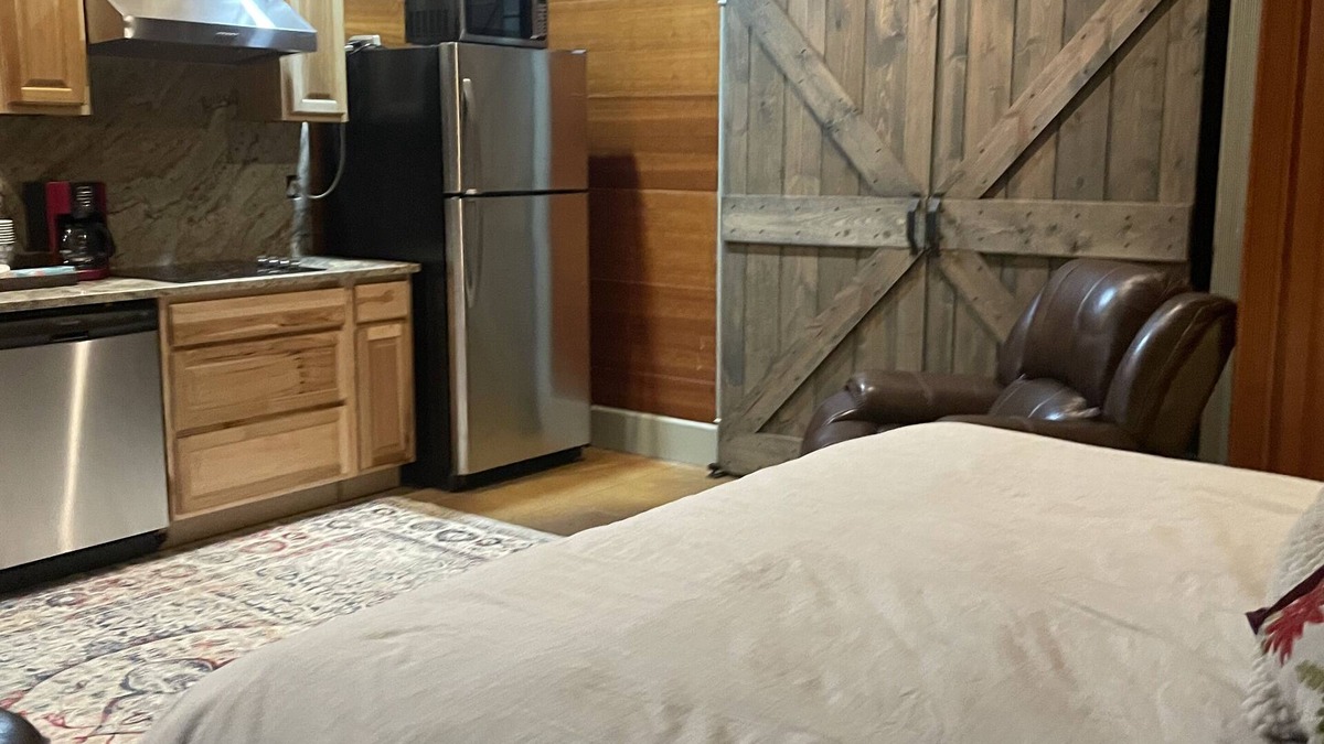 Breaux Bridge House | Little Crawfish Studio