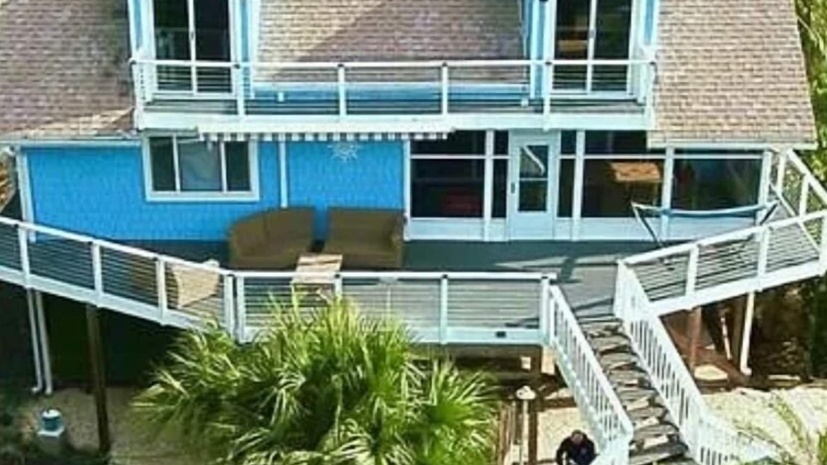 Placida House | Little Gasparilla Island: Luxurious Bungalow, Private Beach, Fishing, Family