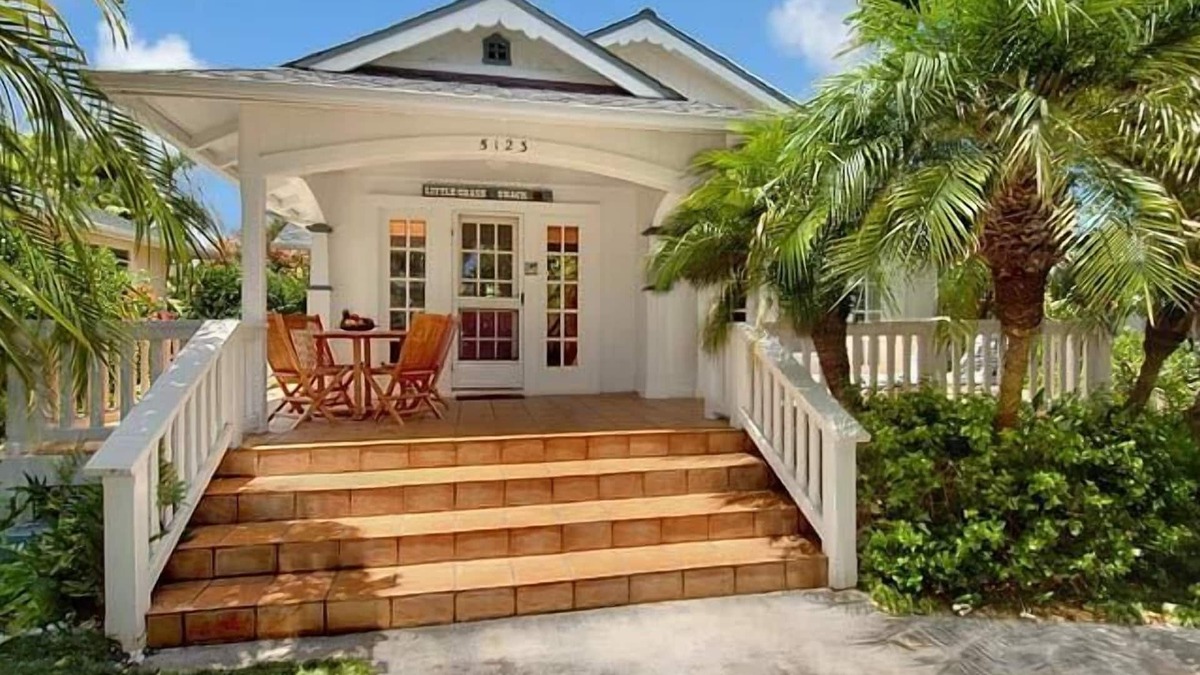 Poipu House | Little Grass Shack, A/C in bedrooms