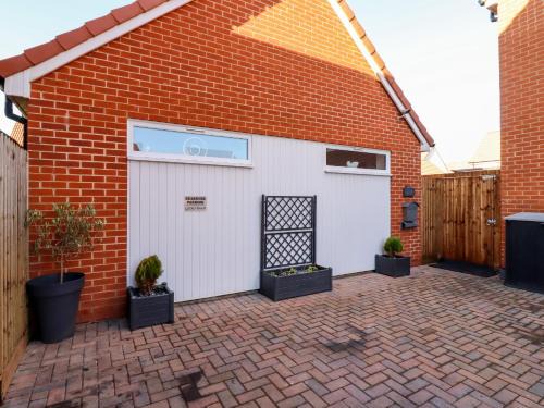 Frinton-on-Sea House | Little Haven