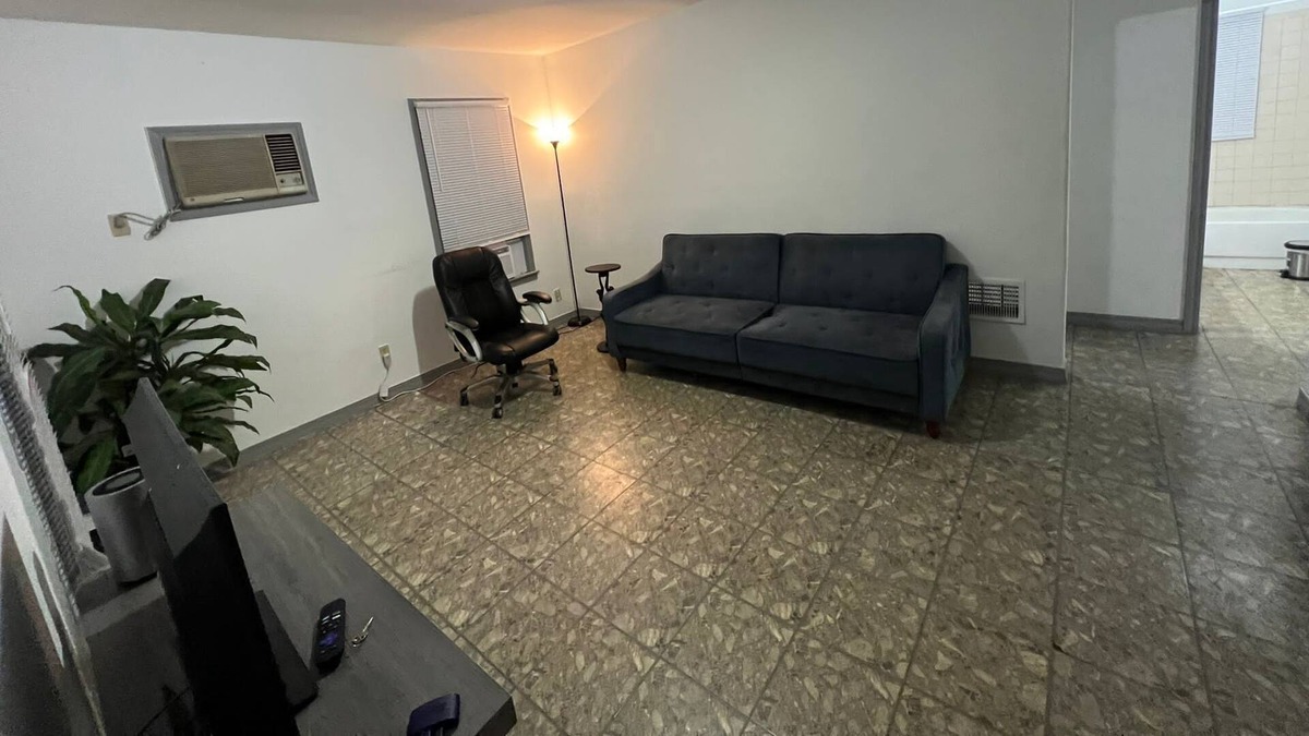 Northwest Los Angeles Heights House | Little house 6 mins from Downtown San Antonio