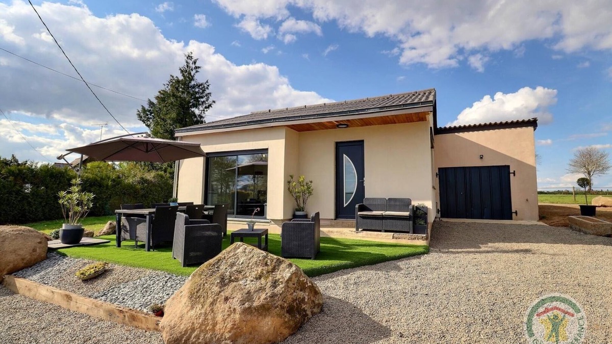 Parigne House | Little house on the prairie