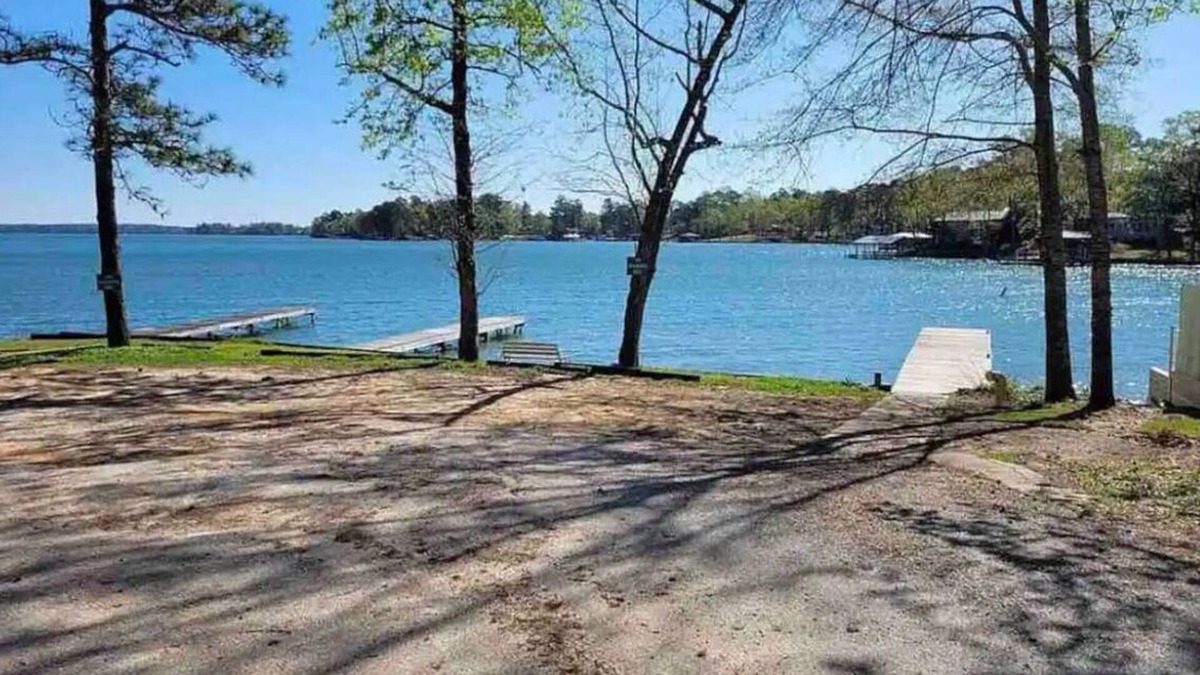Eclectic House | Little Lake Getaway Walking Distance to Lake Martin, Pet Friendly
