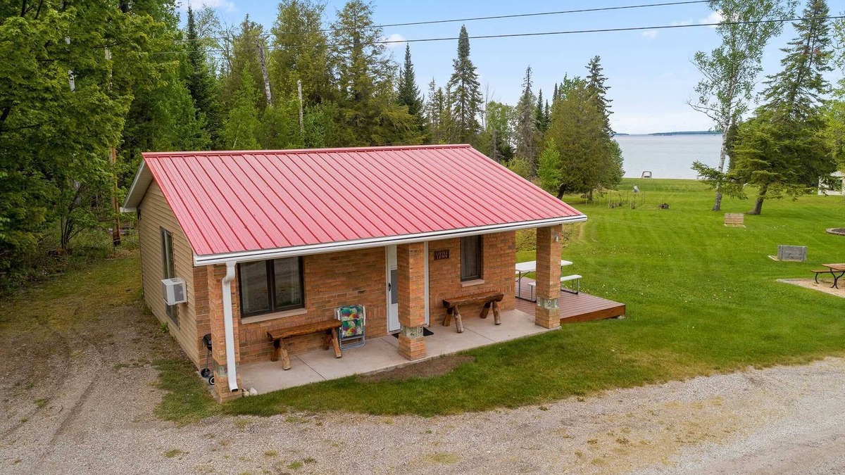 Cheboygan House | Little Lem's on Lake Huron