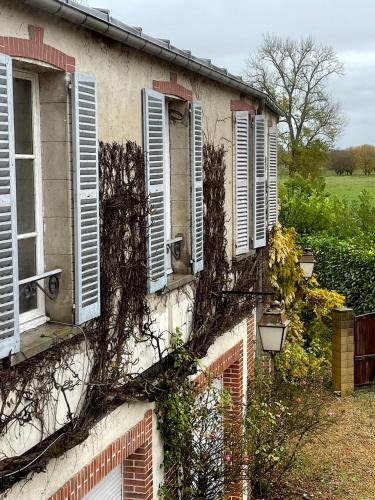 Montreuil Apartment | Little Paradise - Comfort and Quiet Getaway by the Eure