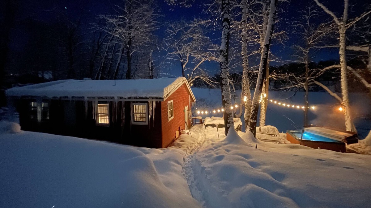 Almelund Cabin | Little Red Cabin - Hot Tub - Lake - ATV