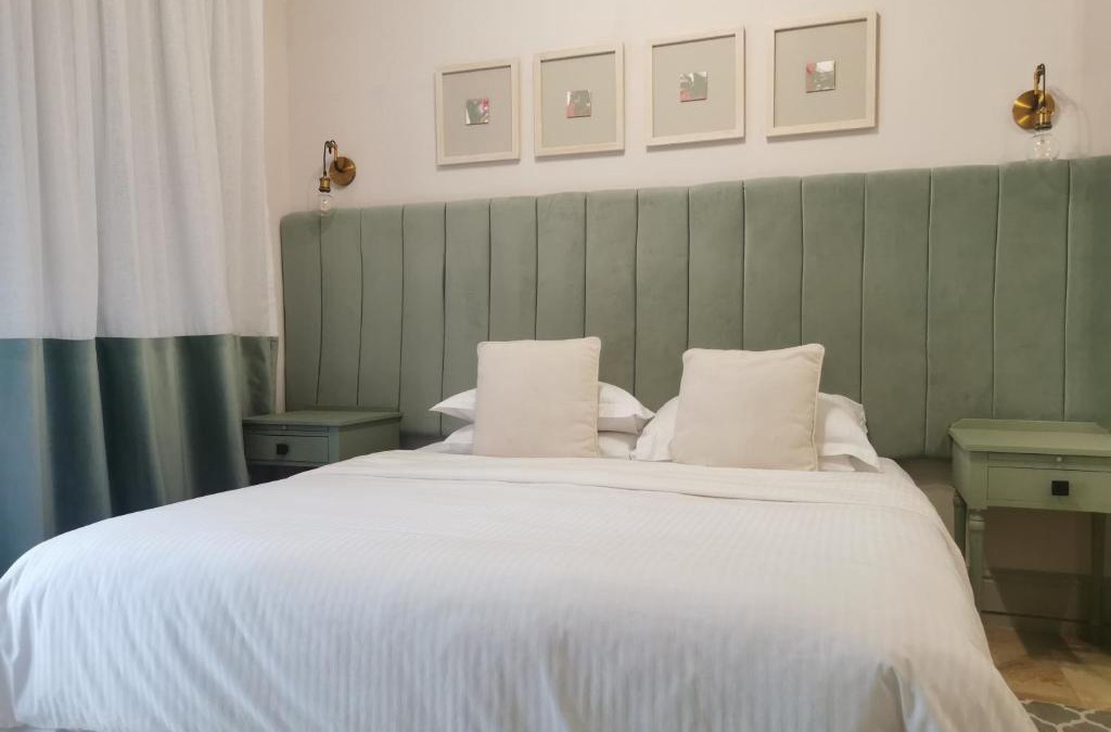 Rondebosch Hotel | Little Scotia
