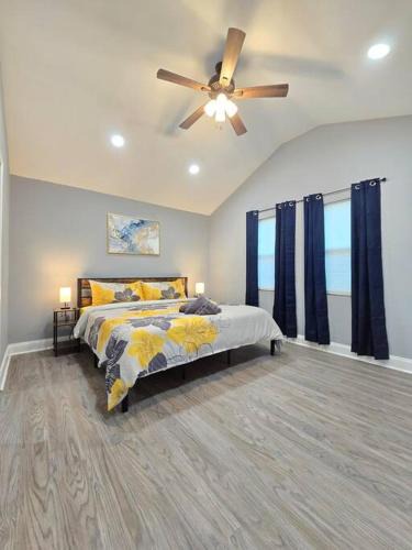 Atlanta House | Little Sunshine in ATL Peaceful and Quiet 8 min DT
