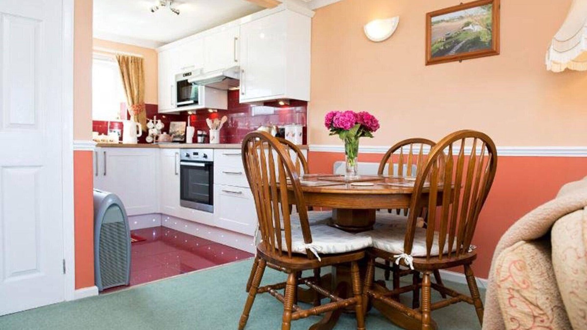 Widemouth Bay House | "Little Willows" Widemouth Bay, Sea and headland views *Indoor Swimming Pool*