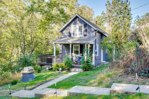 Bethlehem House | Little Woodland Home Hidden Gem By Dtwn Bethlehem