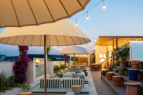 Oroklini Apartment | LIV & CO Suites & Villas