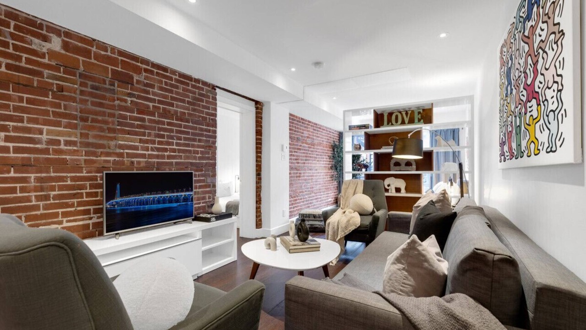Plateau Mont Royal Apartment | LiV MTL Soho-5&6 Connected Penthouse + Rooftop