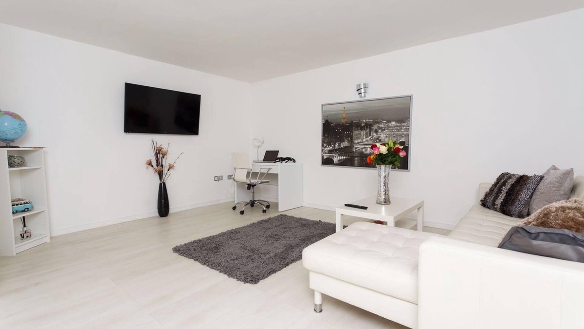 Bramley Apartment | Live in Leeds Nazarene Apartments
