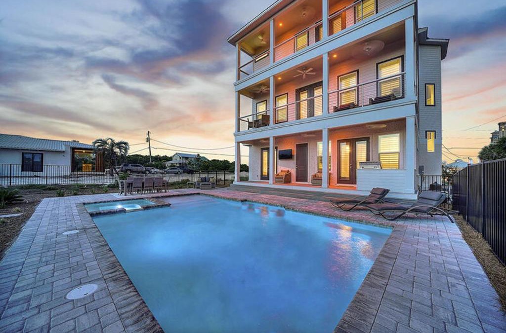 Gulf Pines House | Live It Well by Five Star Properties