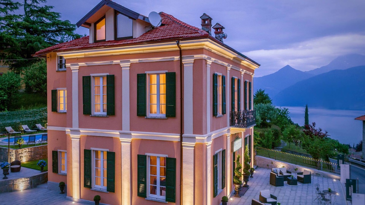 Menaggio Villa | Live the high life in Lake Como in a period villa with lake view & private pool