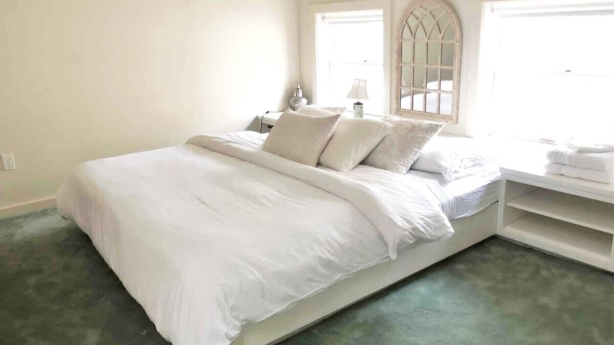 Washington Square West House | Live & Work in Style